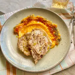 Chuletas con puré de zapallo