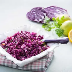 Cabáiste, piorraí agus cilantro "thermomix"